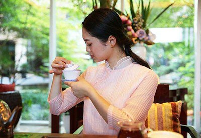 品茶高級(jí)師四